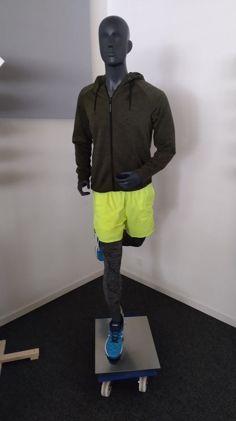 Altro in Decorazioni & Accessori: Schaufensterpuppe - Herr sportlich – Nuovo (secondo la descrizione) da Magden venduto da micjon 1