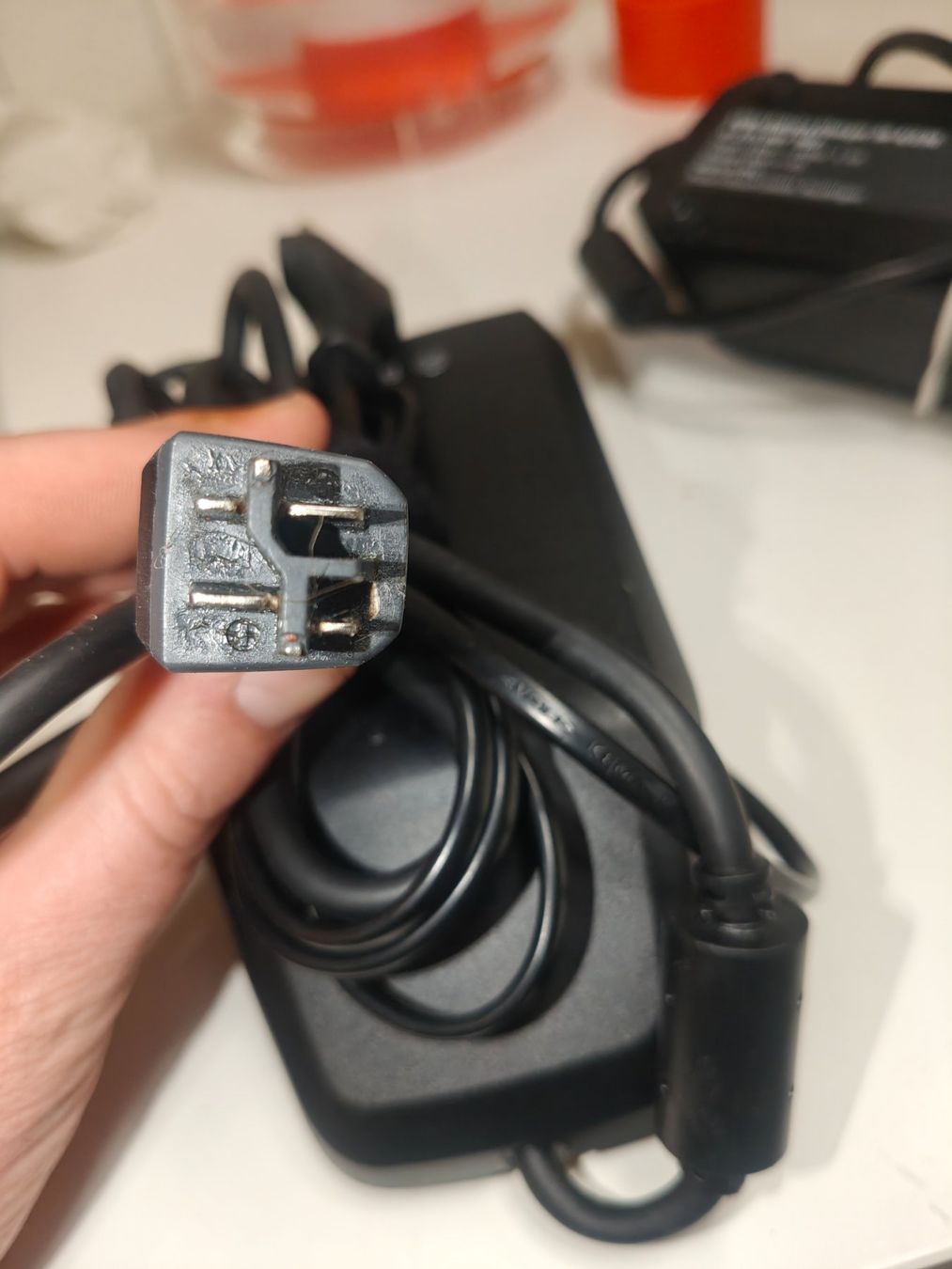Bosch Chargeurs: Bosch Ladegerät Smart System 4A – D'occasion à Lohn-Ammannsegg par deb_dvx8 2