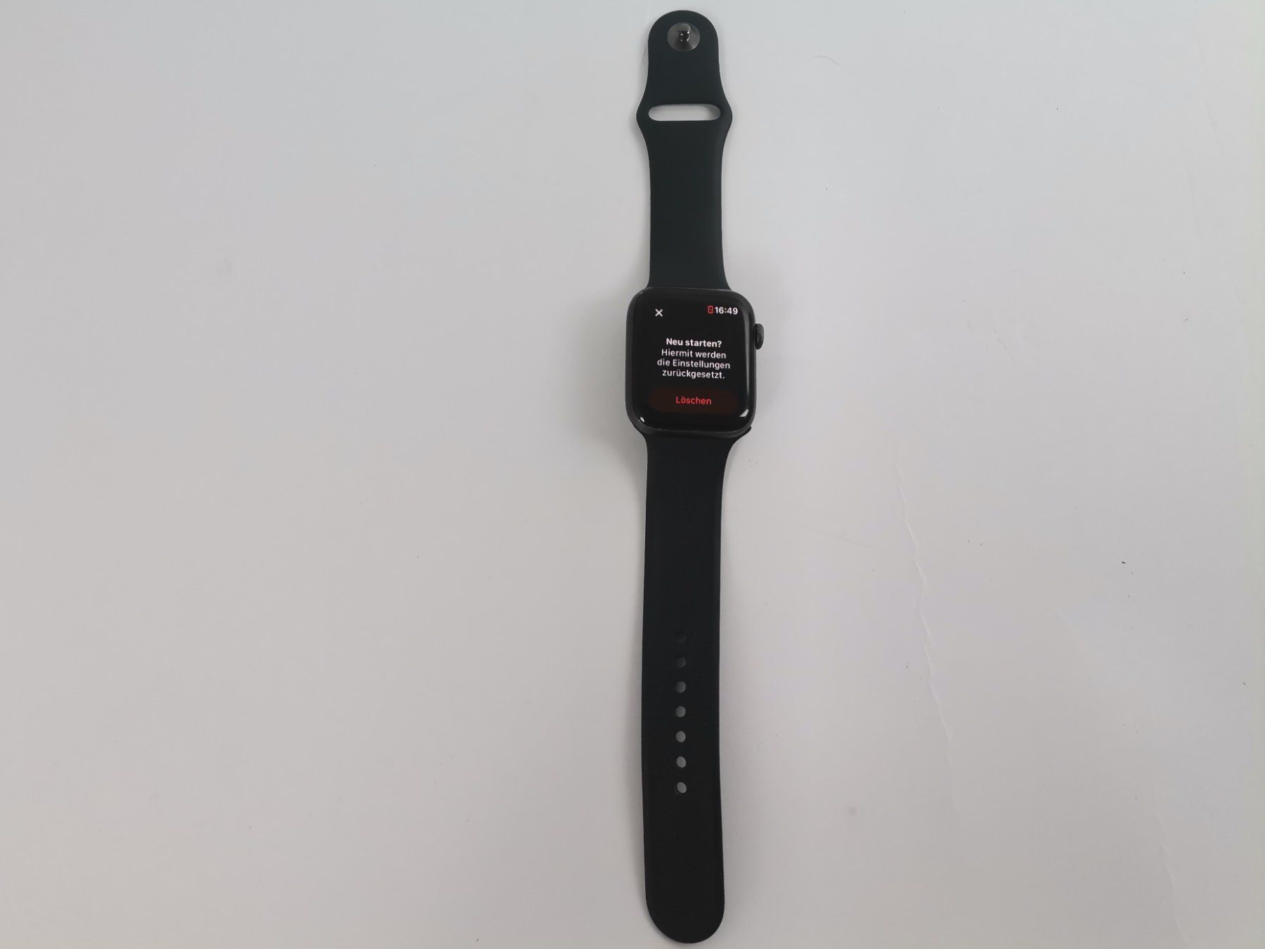 Apple Smartwatch: Apple Smart Watch SE Nike Edition – Usato da Schaffhausen venduto da Restwert_SH 3