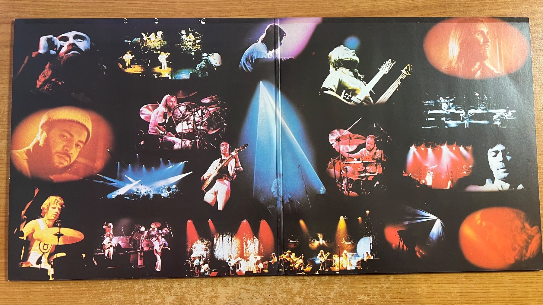 Schallplatten: Genesis - Seconds Out / 2 LP - 1. D-Press. 1977 - TOP – Gebraucht aus Gais von soundcave57 2