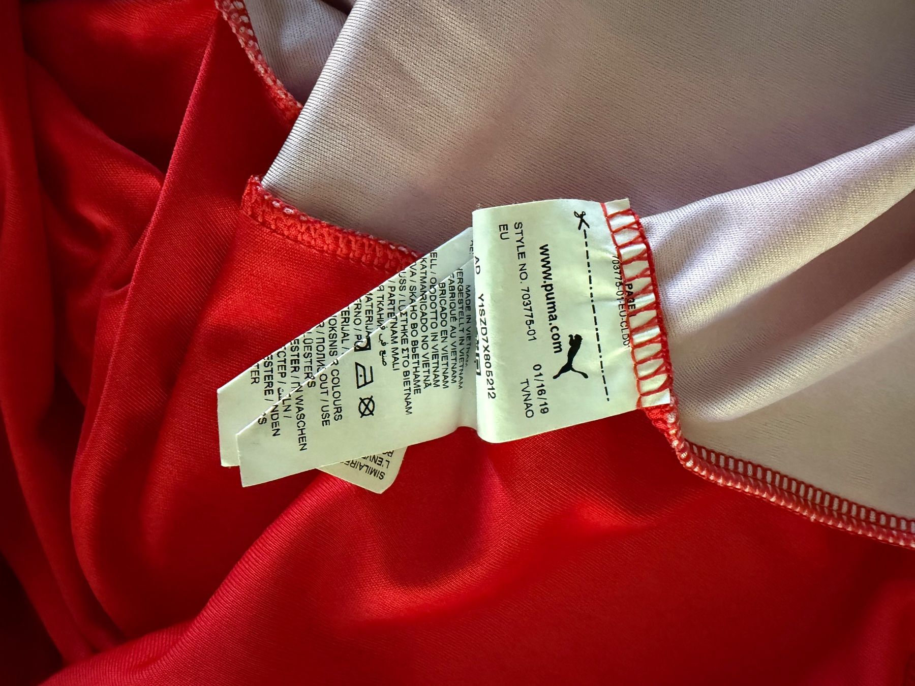 Puma Canottiere & Pantaloni: FC Vaduz Trikot Gr. M / Cicek – Usato da Muttenz venduto da bargain_hunter 4