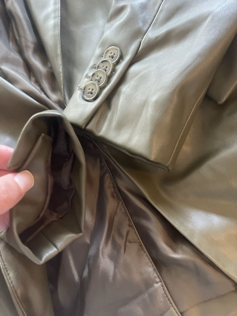 Pull&Bear Giacche: Blazer Pull&Bear Damen Blazer Khaki Kunstleder Gr. M - Neu! – Usato da Rüschlikon venduto da leo_mwz2 4