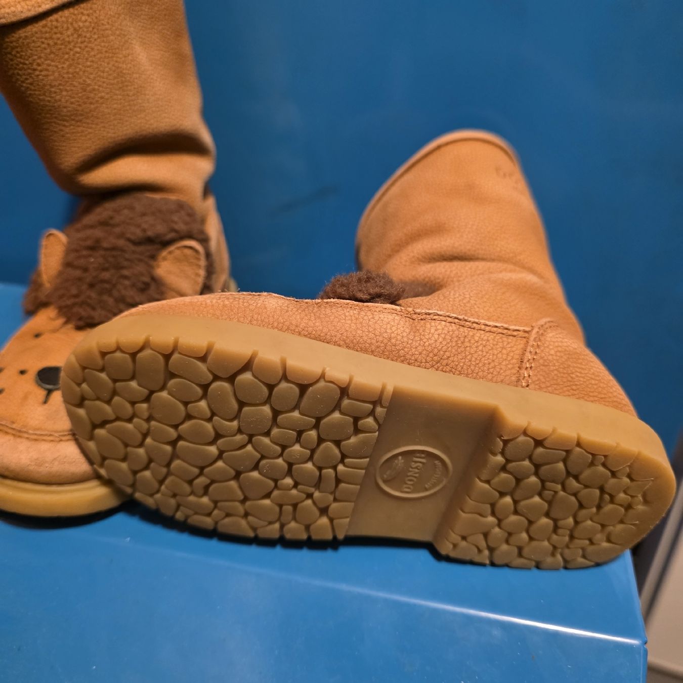 Chaussures garçon: Donsje Stiefeli Grösse 25 Löwen  – D'occasion à Romanshorn par TigerKerstin 2