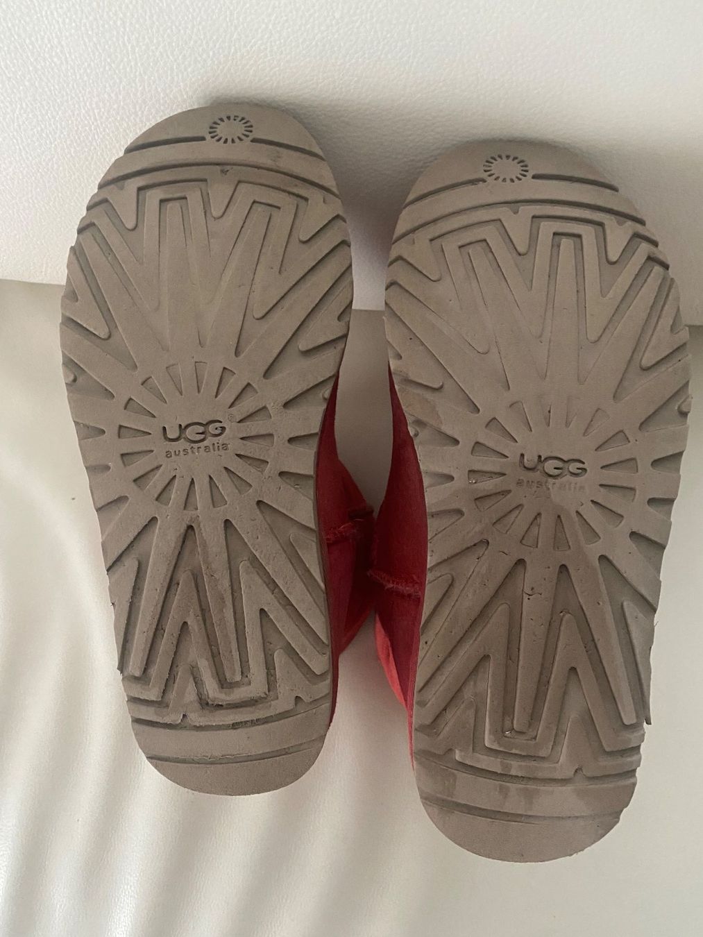 Ugg Scarpe da donna: Eyecatcher - zeitlose UGG Stiefelette, rot, Gr. 39 – Usato da Winkel venduto da ferrari2022 9