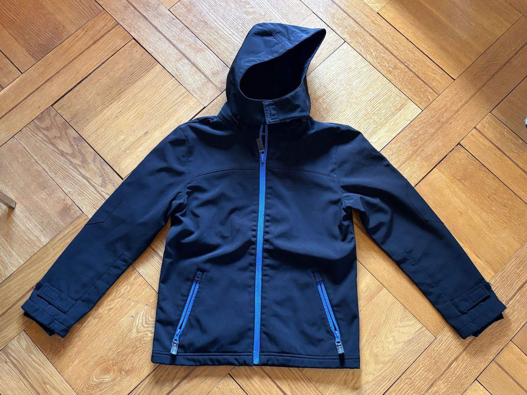 Vestes & Manteaux: Softshelljacke Gr. 140 – D'occasion à Genève par Livsonman