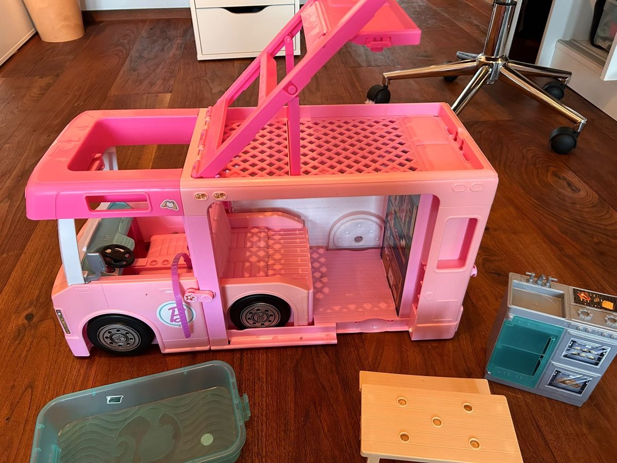 Jouets: Barbie Camper – D'occasion à Römerswil LU par Strebu0 1