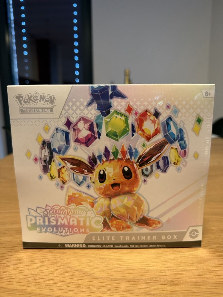Spiele: Prismatic Evolutions ETB – Neu und originalverpackt aus Uster von Maxdapro123