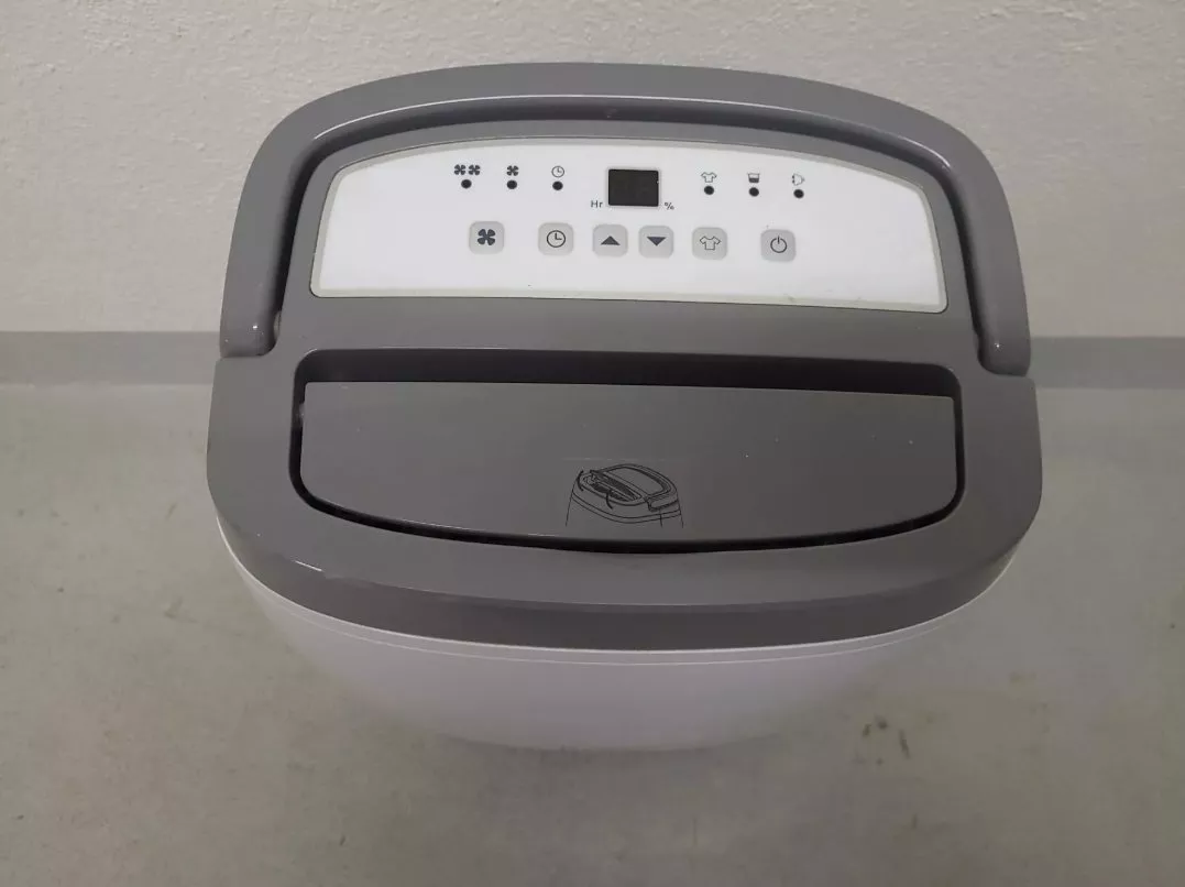 Luftentfeuchter: Luftentfeuchter Easy Home – Gebraucht aus Duggingen von Lexxyy18 1