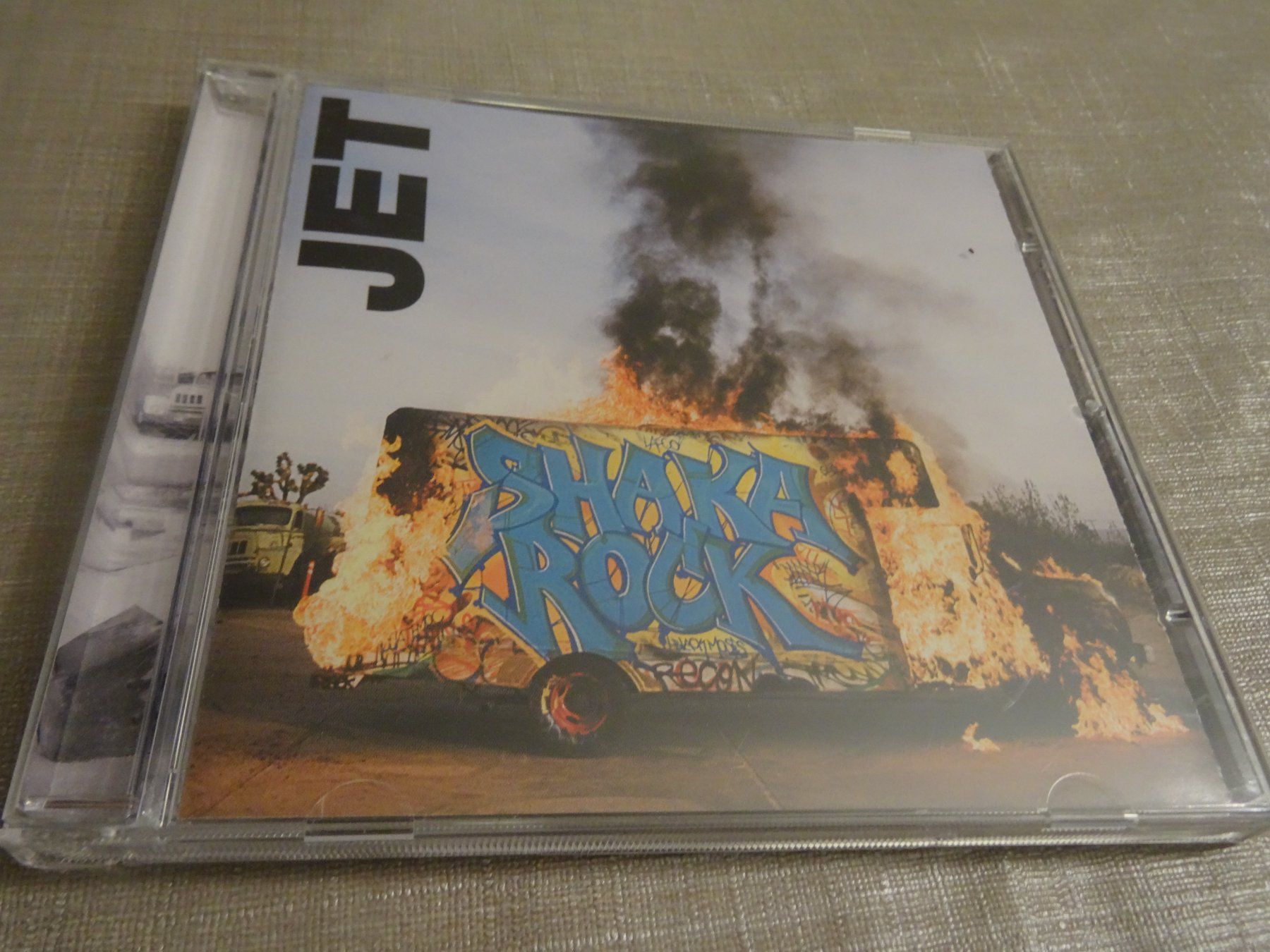 CD: Jet - Shaka Rock CD - – Usato da Olten venduto da Disc-Ausverkauf