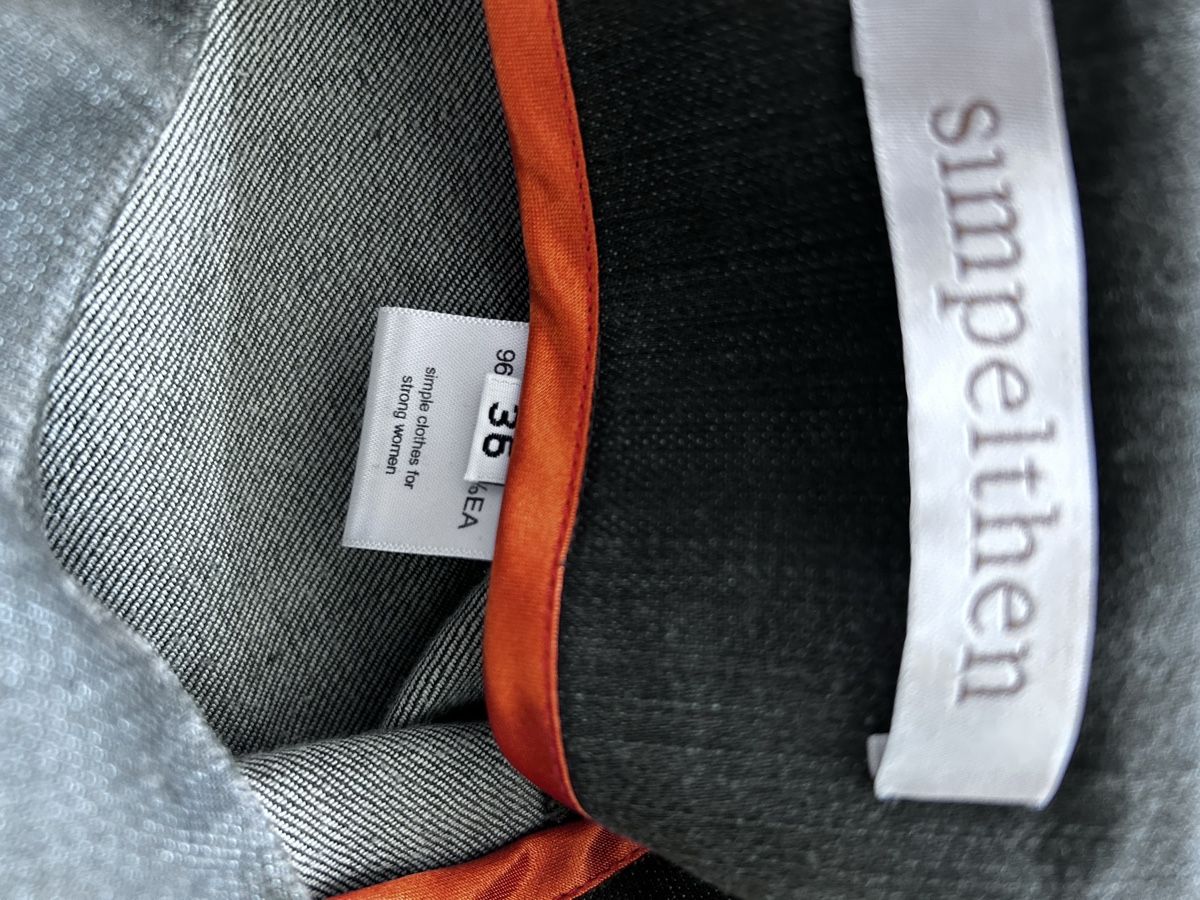 Pantaloni: Jeanshose Simpelthen Gr.36 olive – Usato da Bonstetten venduto da Audreystyle 3
