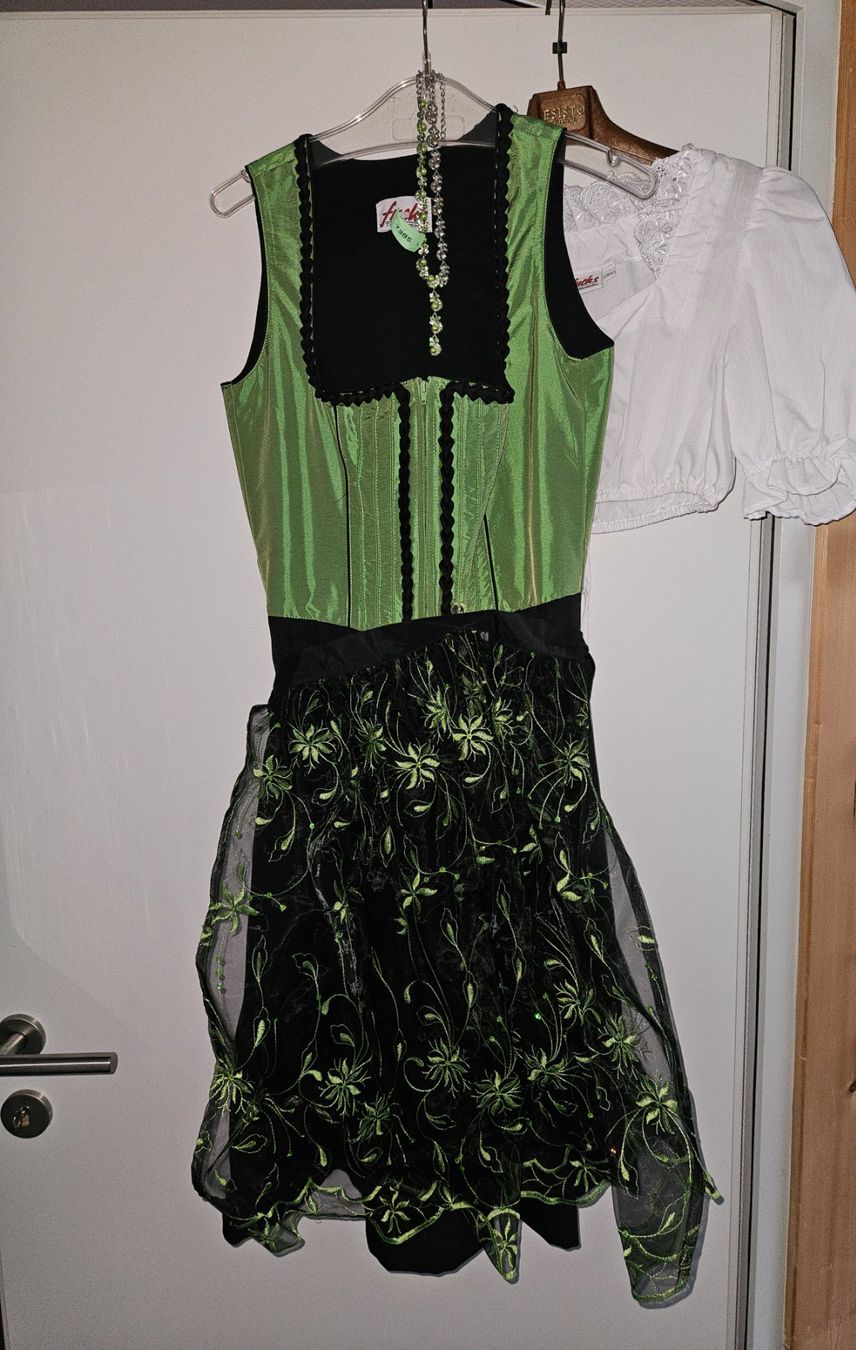 Kleider: Dirndl – Gebraucht aus Bühler von lh412 3