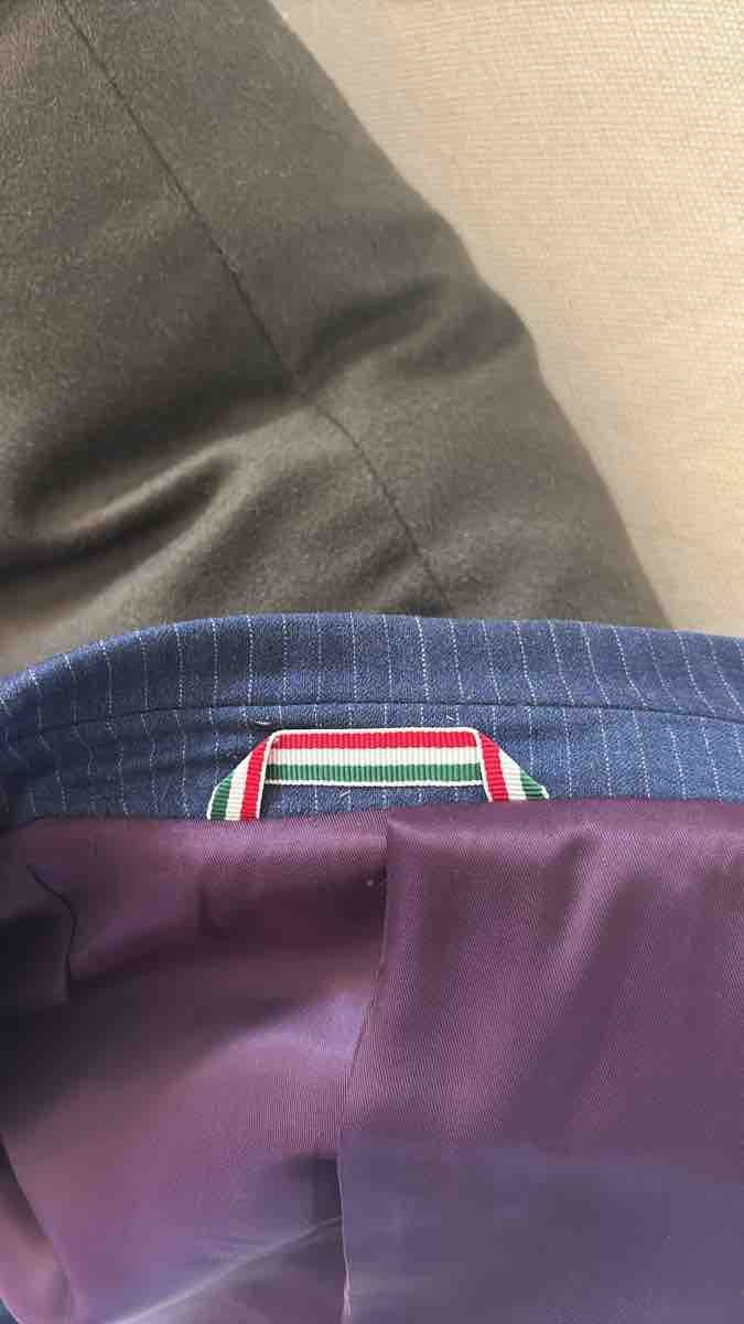 Completi, tute sportive e funzionali: Aristoteli Bitsiani Pin Stripe Suit, Blue – Nuovo (secondo la descrizione) da Zürich venduto da janders 4