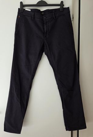 HUGO BOSS Herren Hose Slim Fit schwarz Gr. W34 L32 neuwertig