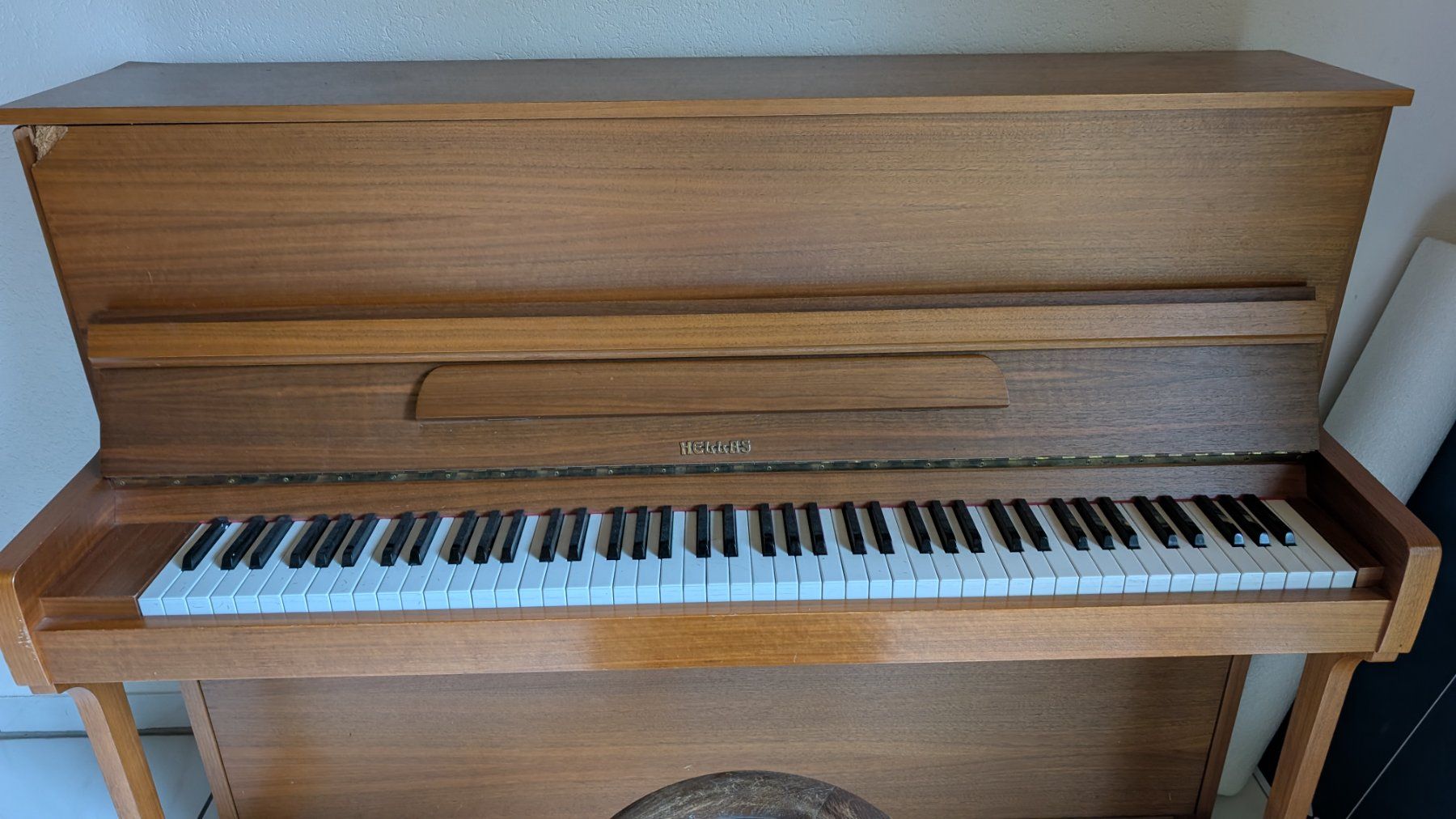 Strumenti musicali: Klavier von Hellas, funktioniert einwandfrei – Usato da Jonen venduto da Topcut 2