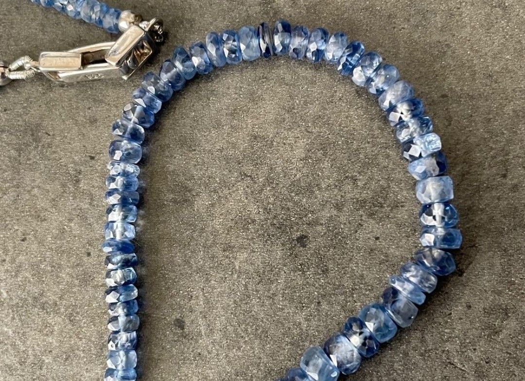 Catenine: Wunderschönes Saphir-Collier, 925er Silber – Nuovo (secondo la descrizione) da Adliswil venduto da Vimovi 2