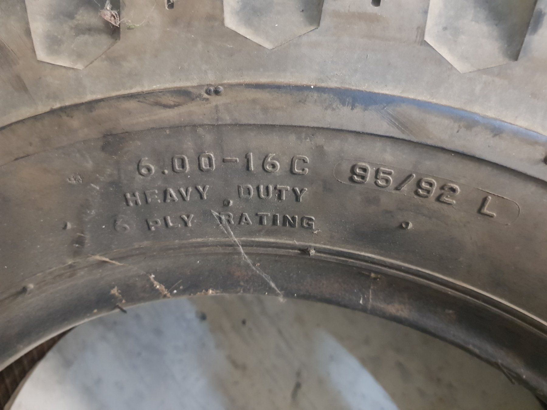 Altro in Scrittura & Disegno: Firestone Super All-Traction Reifen 6.00-16C Oldtimer – Usato da Cadro venduto da davidedolcevita 1