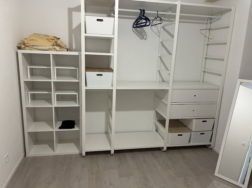 Garderobe: Penderie Elvarli – Gebraucht aus Murten von Civetta3