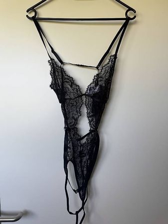 Neues Dessous M