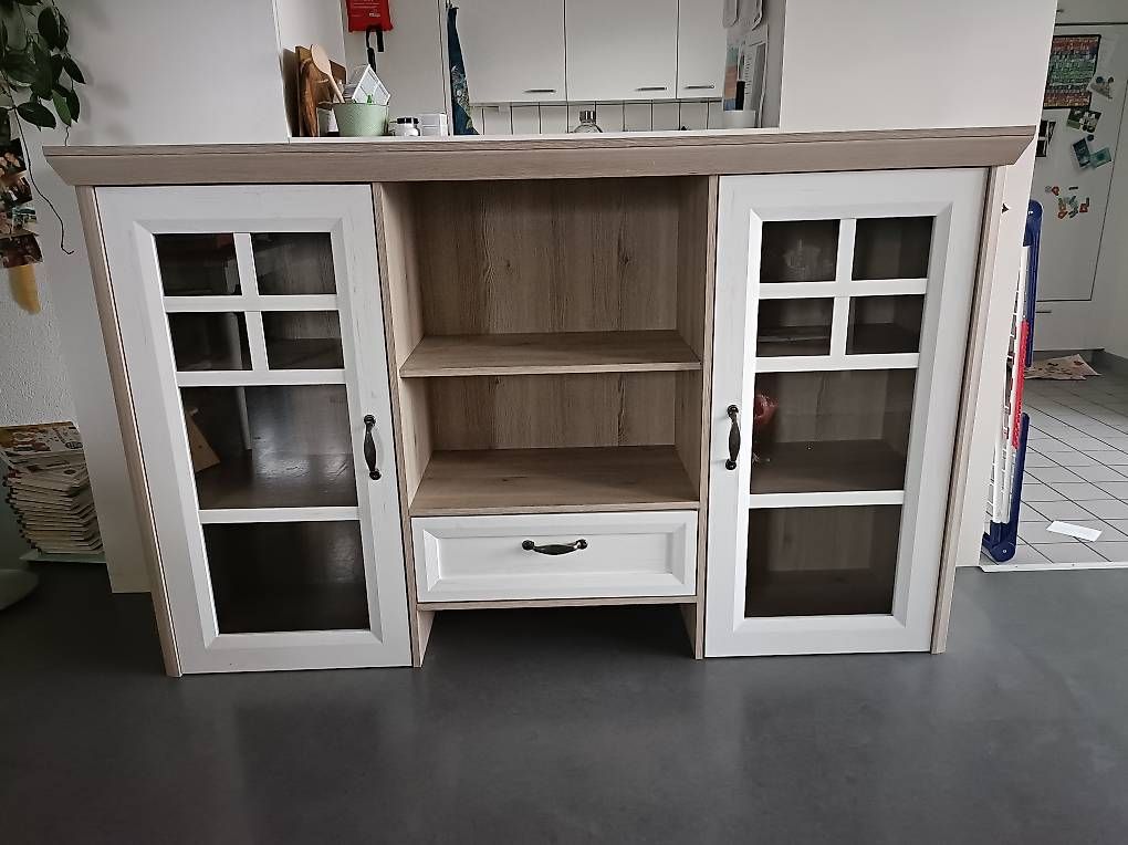 Büffets: Sideboard Kommode Büffet Möbel – Gebraucht aus Langenthal von chliride