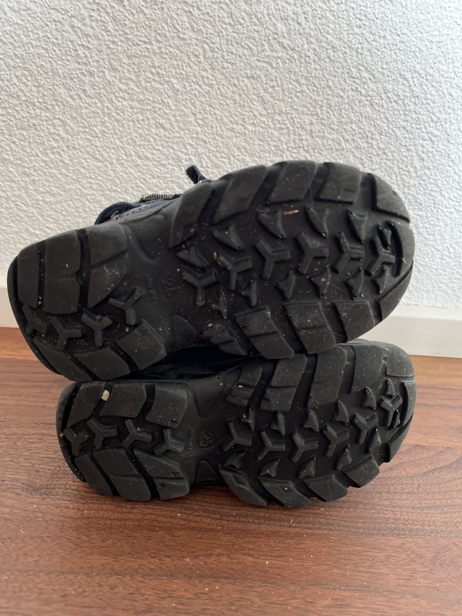 Scarpe per ragazzi: Schuhe Winterschuhe 25 – Usato da Andelfingen venduto da estark 4