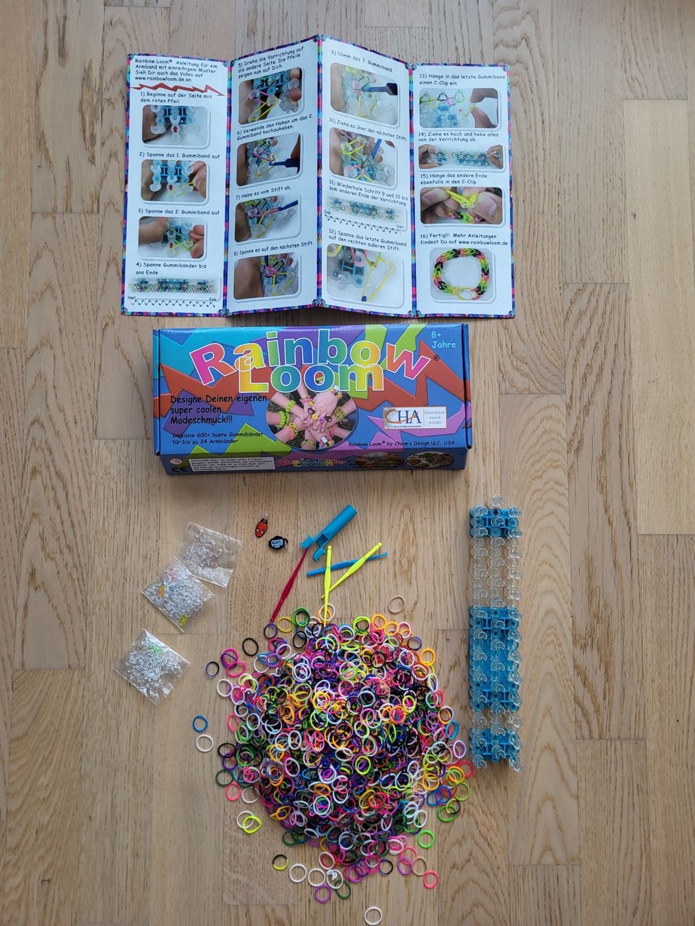 Kit bricolage: Rainbow Loom Starterset und einiges mehr – Usato da Richterswil venduto da Rem2011