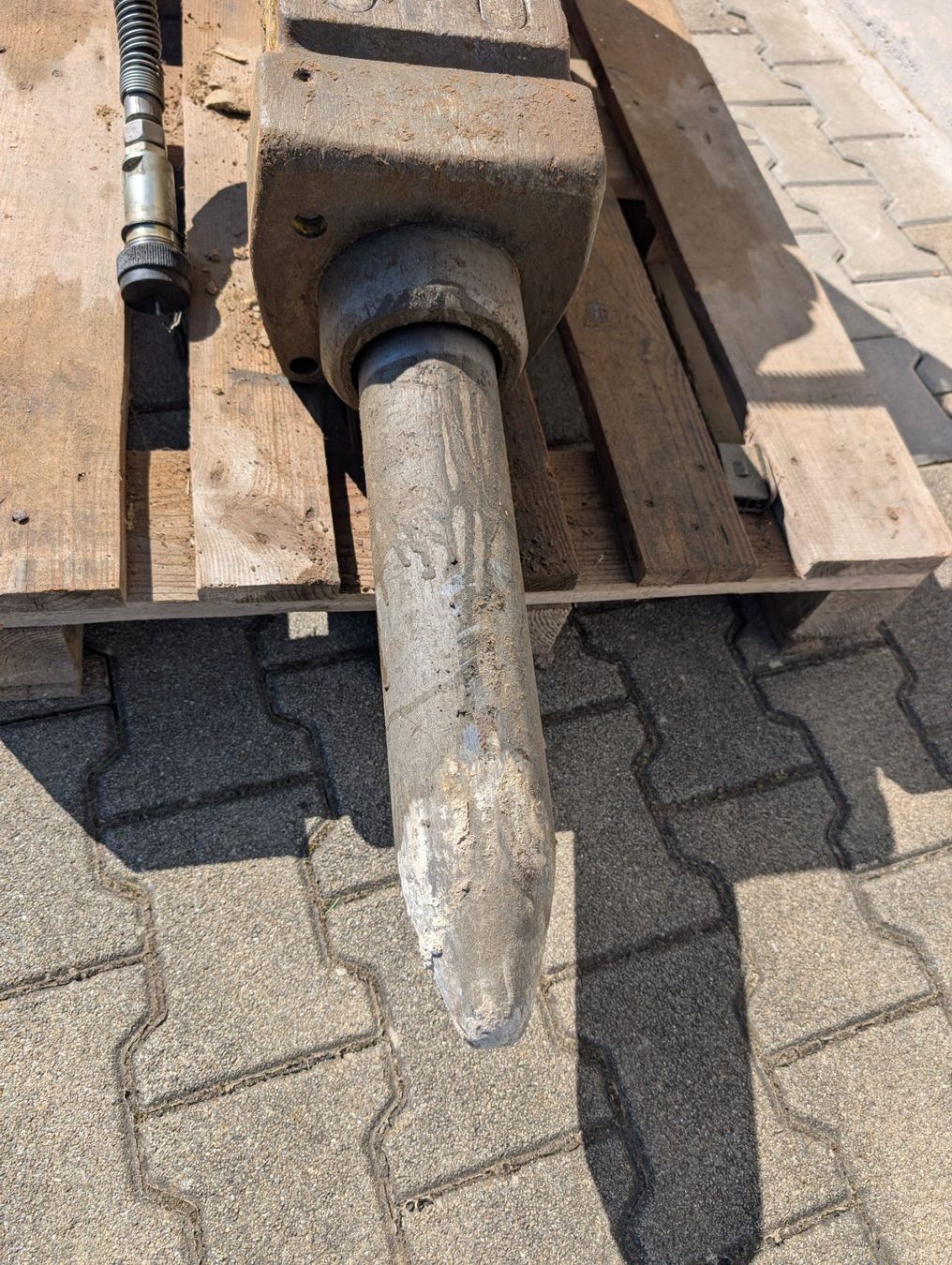 Atlas Copco Tutti gli attrezzi: Abbauhammer Atlas SB452 – Usato da Henggart venduto da mar_jvc7 3