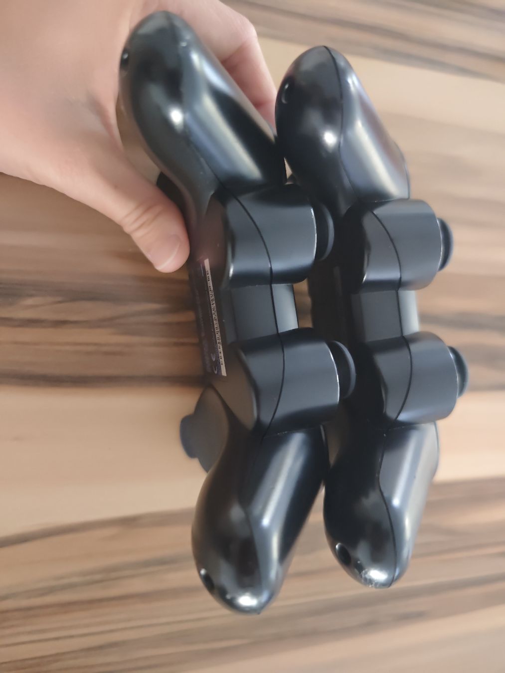 Sony Manettes: 2x Sony Dualshock 3 Sixaxis Controller PS3 schwarz gebraucht – D'occasion à Worben par rog_z89z 2