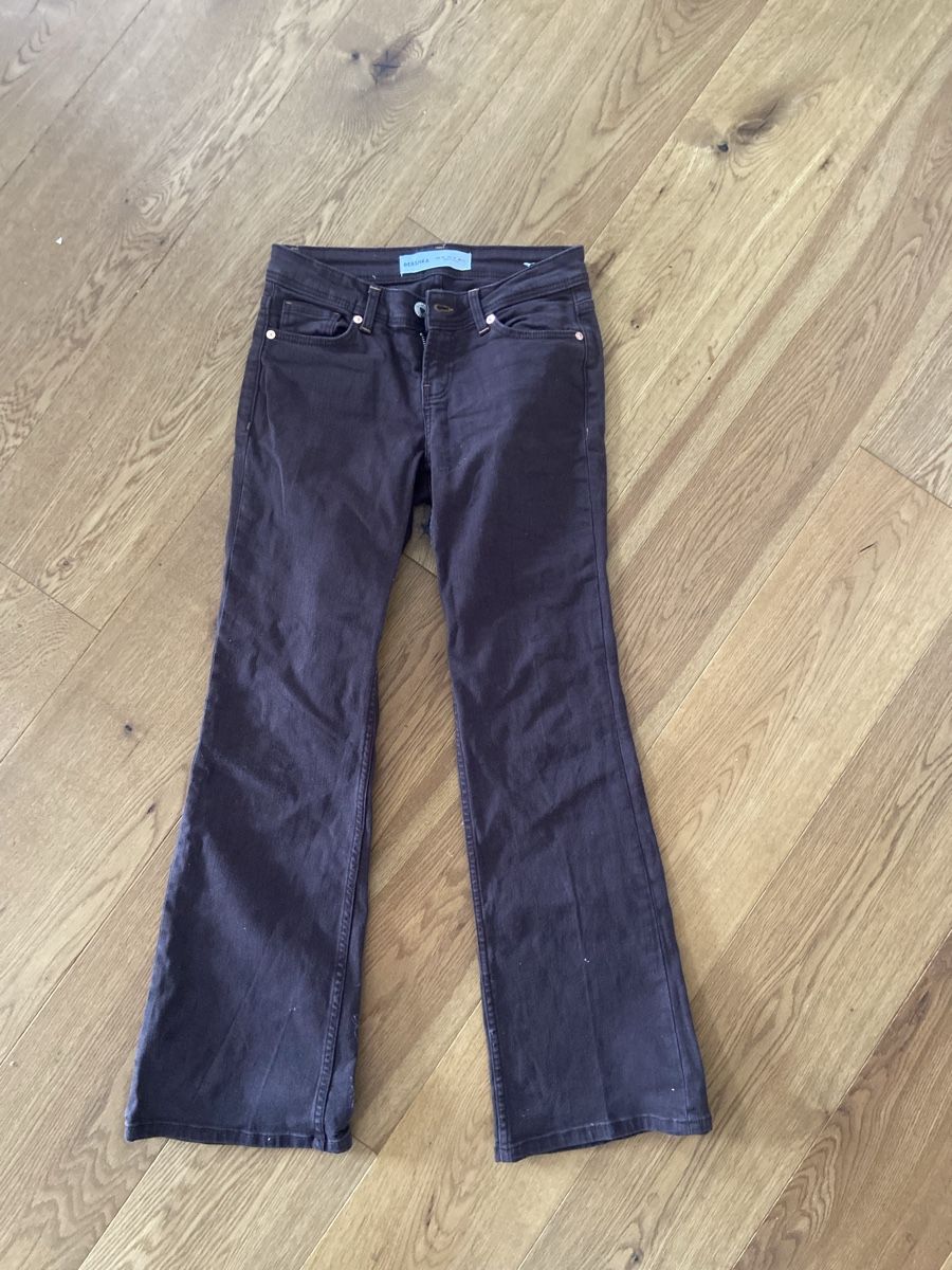 Jeans: Brown bell bottom jeans – Nuovo (secondo la descrizione) da Walchwil venduto da ann_ckz6 2