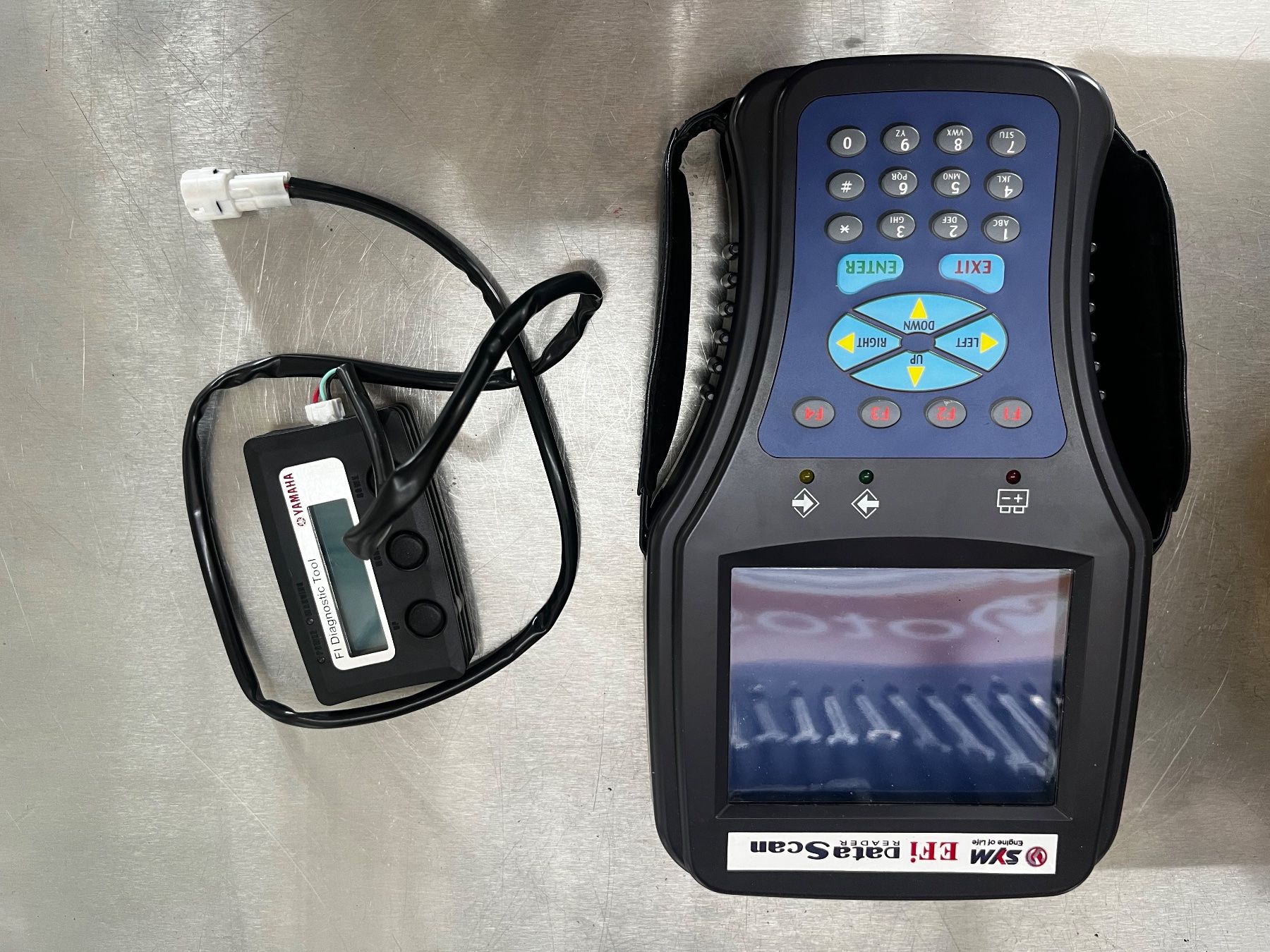 Misurare: Yamaha und SYM Diagnose Tool EFI Data Scan mit Kabeln – Usato da Laufen venduto da Dreier_Motos_AG