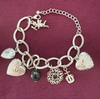Armband Silberlook, viele Anhänger, 1davon mit Geheimfach