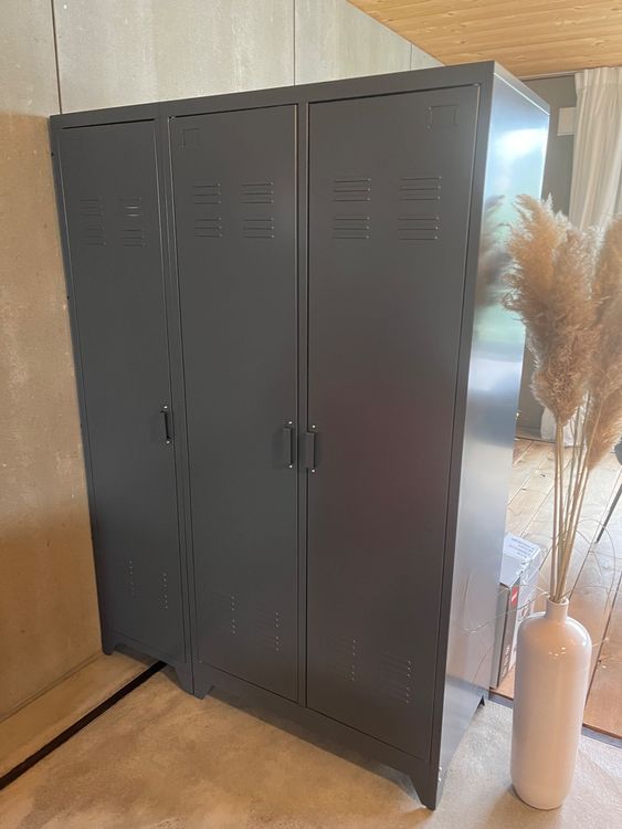 Loft-Kleiderschrank / Spind aus Metall (Gebraucht) in Jona für CHF 156 ...