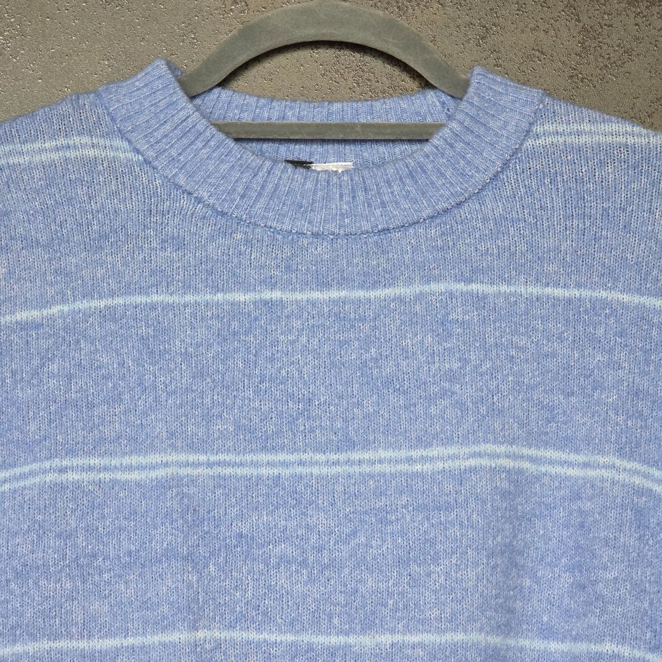 H&M Maglioni & Felpe: 🐸 KUSCHLIGER DIVIDED PULLOVER S GESTREIFT – Usato da Môtier (Vully) venduto da Frogs 1