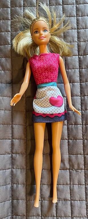 Bambole: Poupée Barbie (g) – Usato da St-Légier-Chiésaz venduto da refpmeak01
