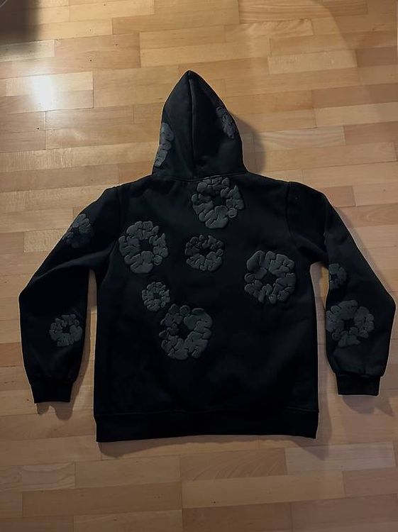 Maglioni & Felpe: Denim Tears Schwarzer Hoddie Grösse M – Usato da Niederuzwil venduto da PatriziaKeller76 1