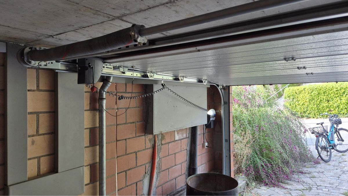 Porte: Schmidiger Garagentor – Usato da Luzern venduto da Karduja 2