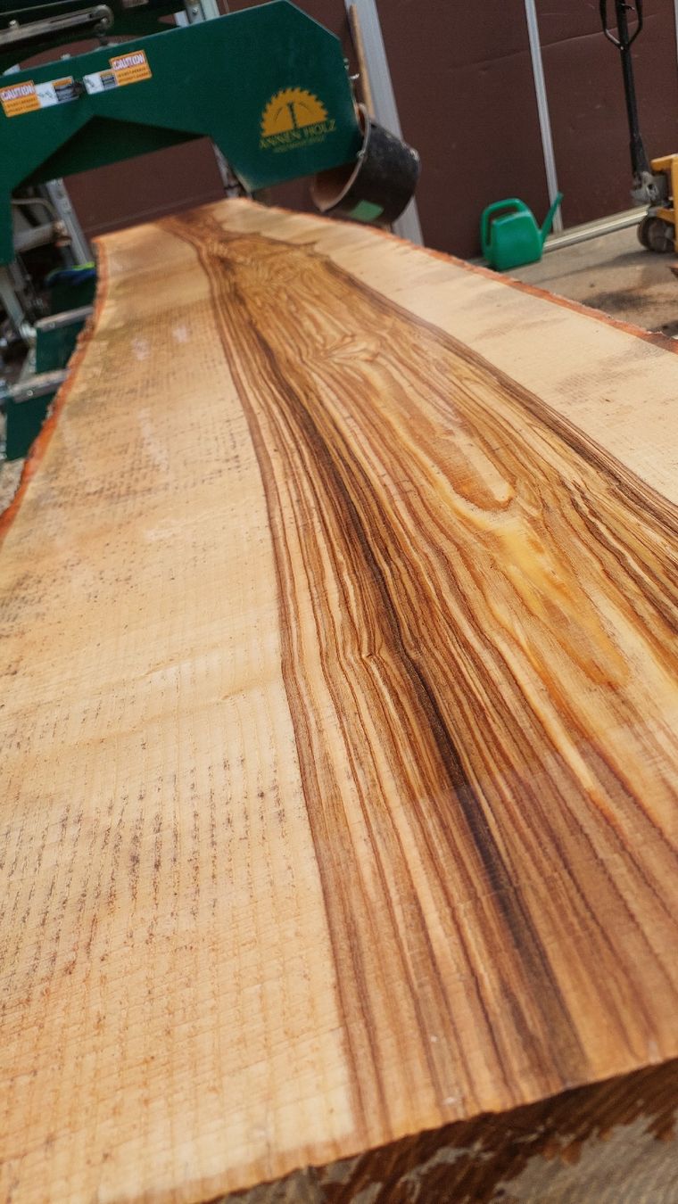 Articoli in legno: Eschenbretter – Usato da Bretzwil venduto da AnnenHolz