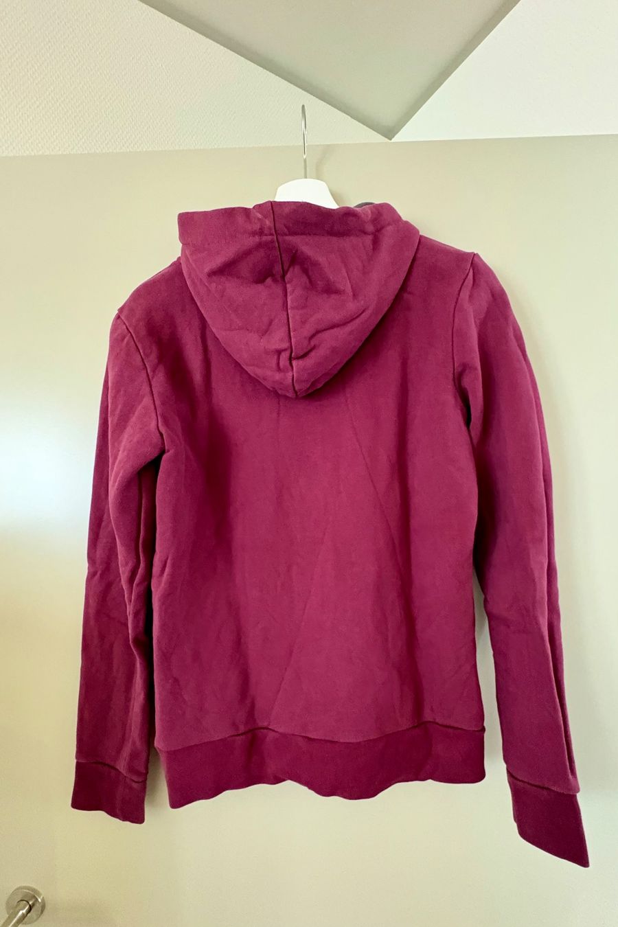 E9 Pulls & Sweat-shirts: Kapuzen-Pullover "Fiamma" von E9 – Neuf (Voir description) à Schlieren par Sternli1325 1