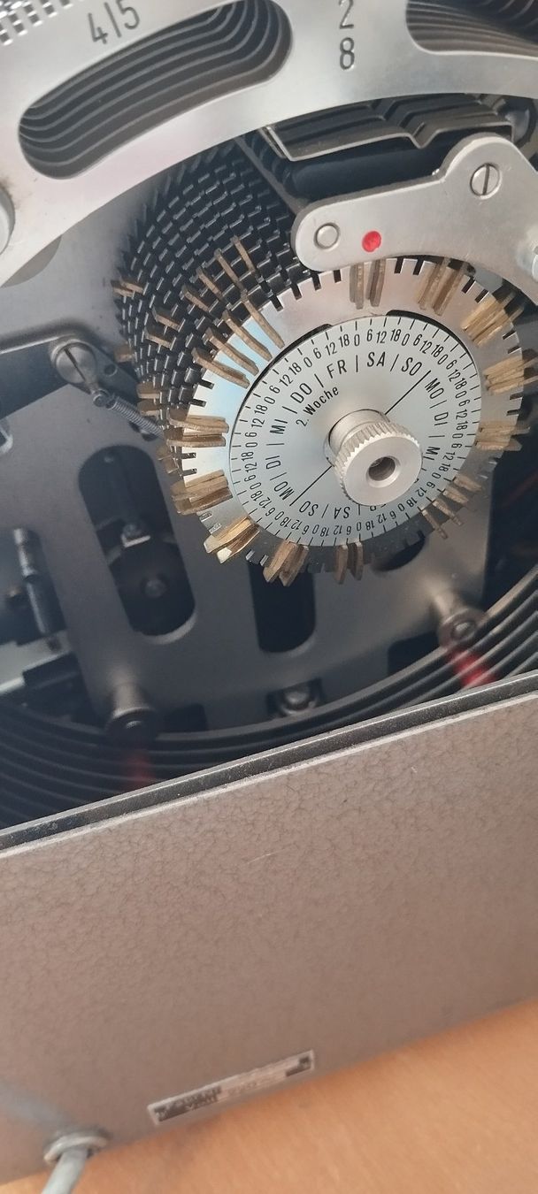 Orologi da terra & Orologi da parete: horloge d'usine – Usato da La Chaux-de-Fonds venduto da jac_9llg 6