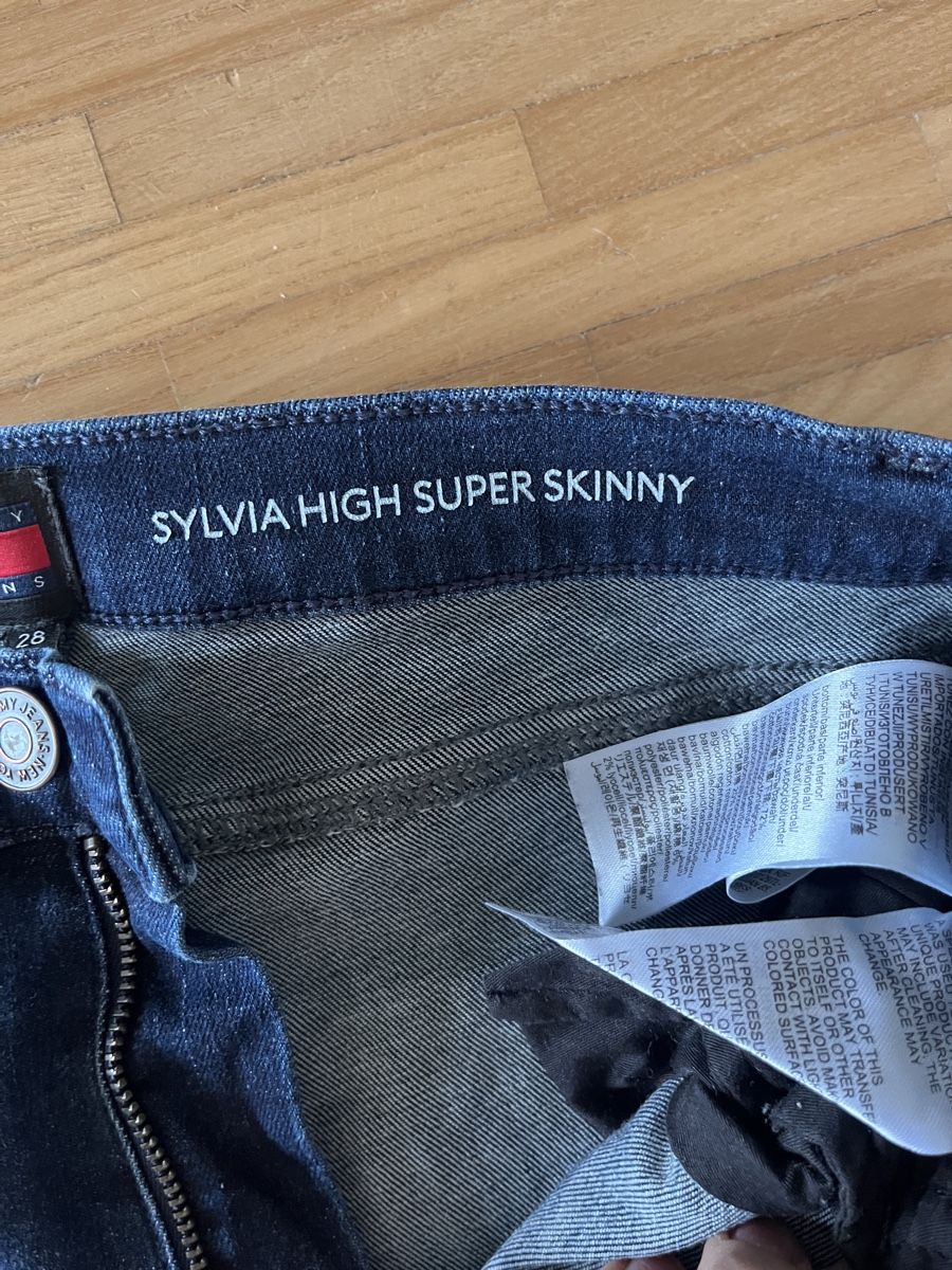 Tommy Hilfiger Jeans: Jeans Tommy Hilfiger  – Gebraucht aus St. Gallen von elli18 3