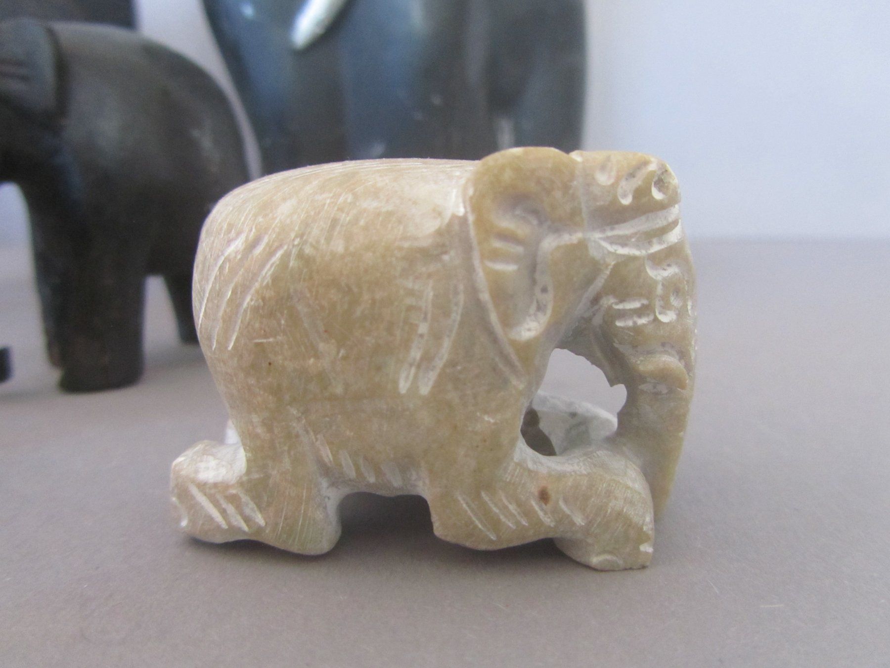 Statuette: Elefanten-Sammlung: 12 Exotische Glücksbringer – Usato da Seengen venduto da mikelele 4