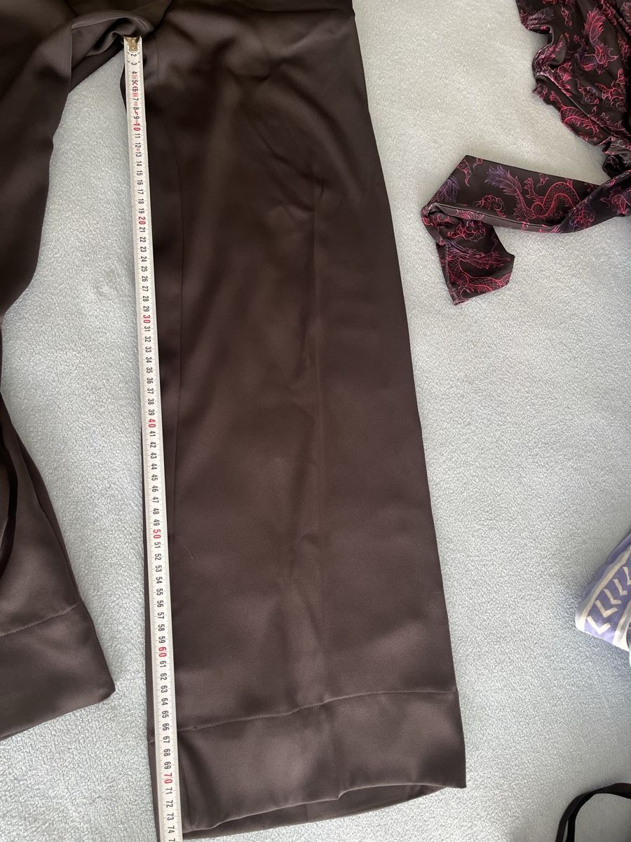 Lotti di vestiti: H&M Hose, Gr. 34, Neuwertig – Nuovo (secondo la descrizione) da Olten venduto da sae_82z2 1