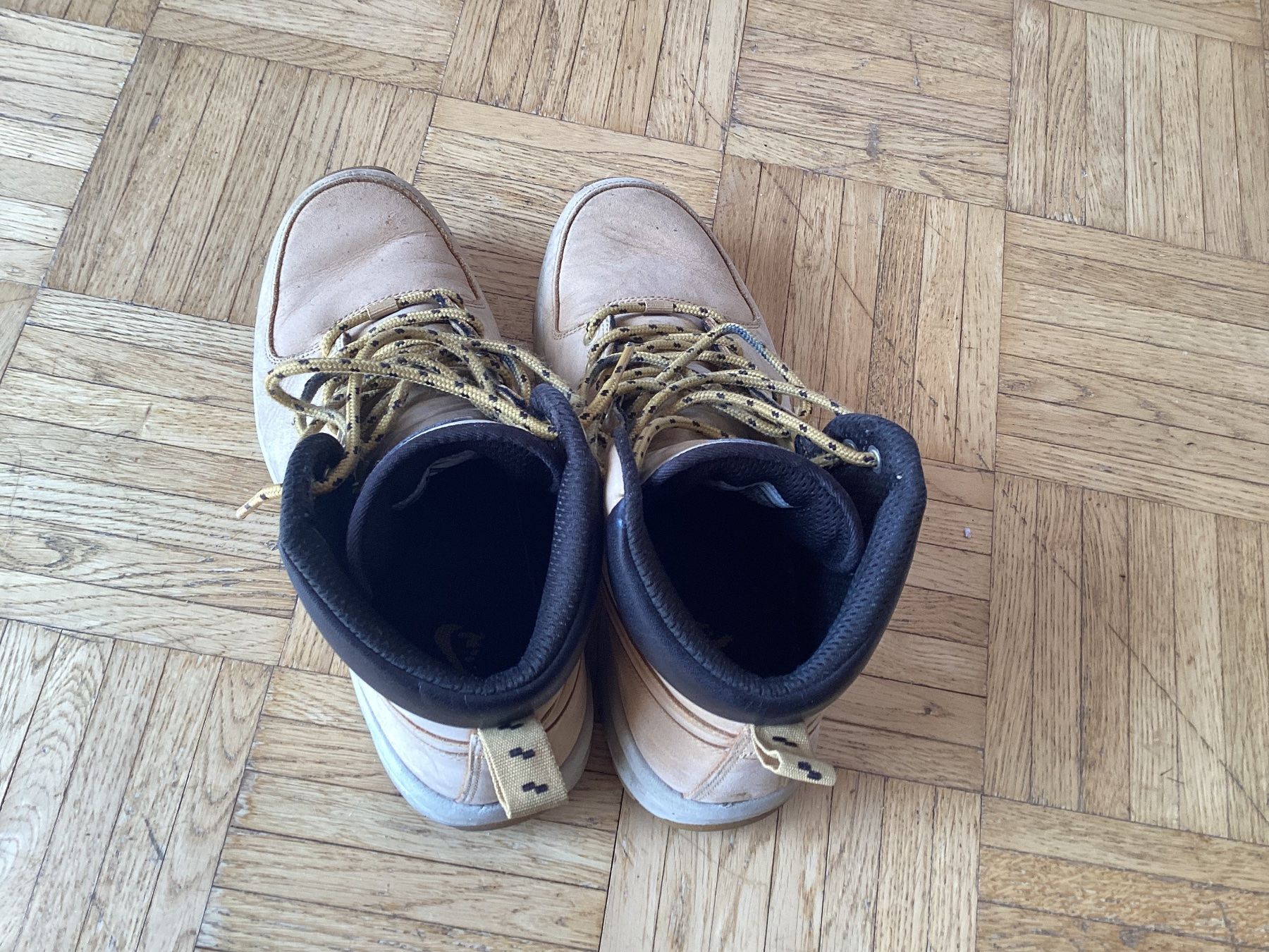 Nike Scarpe da uomo: Nike Manoa ACG Grösse 9  42,5 – Usato da Schleitheim venduto da Pi3.14 2