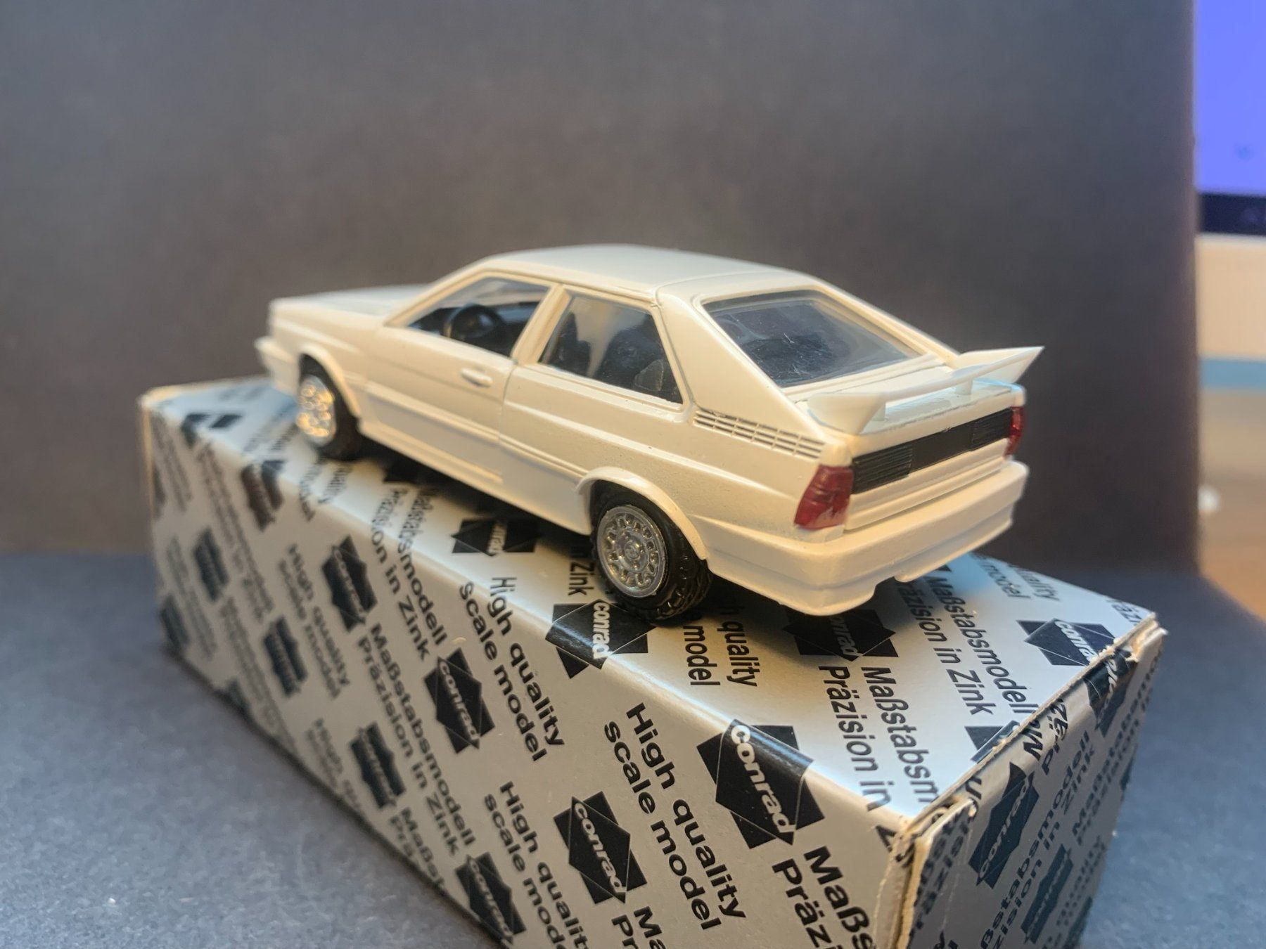 Conrad Modellini d'auto: Audi Quattro weiss - Conrad 1:43 OVP – Nuovo e nell'imballaggio originale da Spiez venduto da Mlandcruiser 1