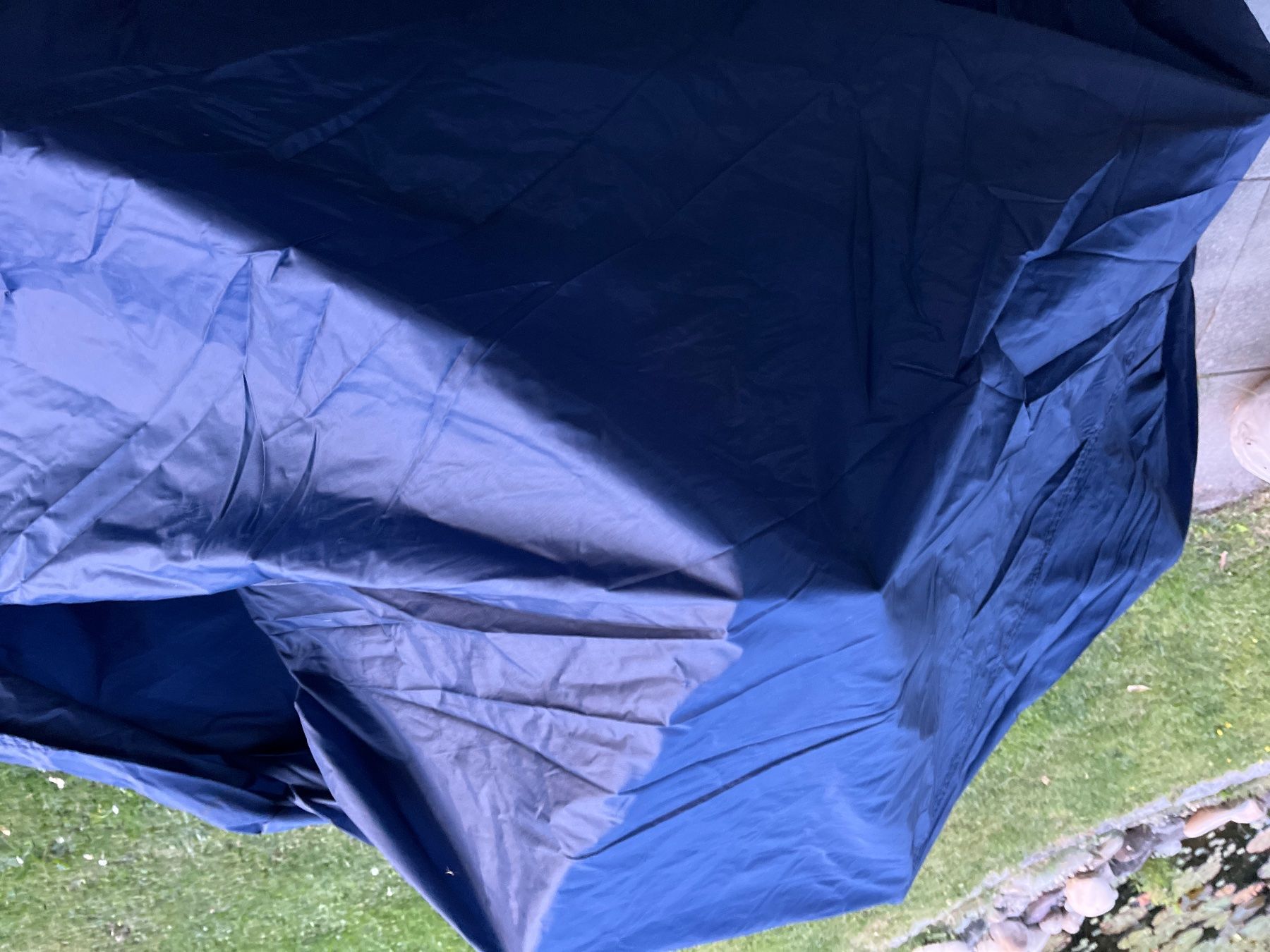 Automobili: Car Body Cover Grösse L – Usato da Spiegel b. Bern venduto da Burdicrew 1