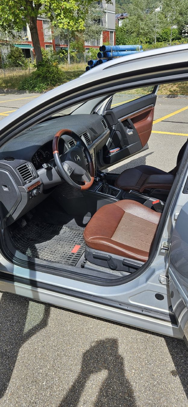 Opel Automobili: Opel Signum 2.2 Direct – Usato da Wettingen venduto da schpucky 6