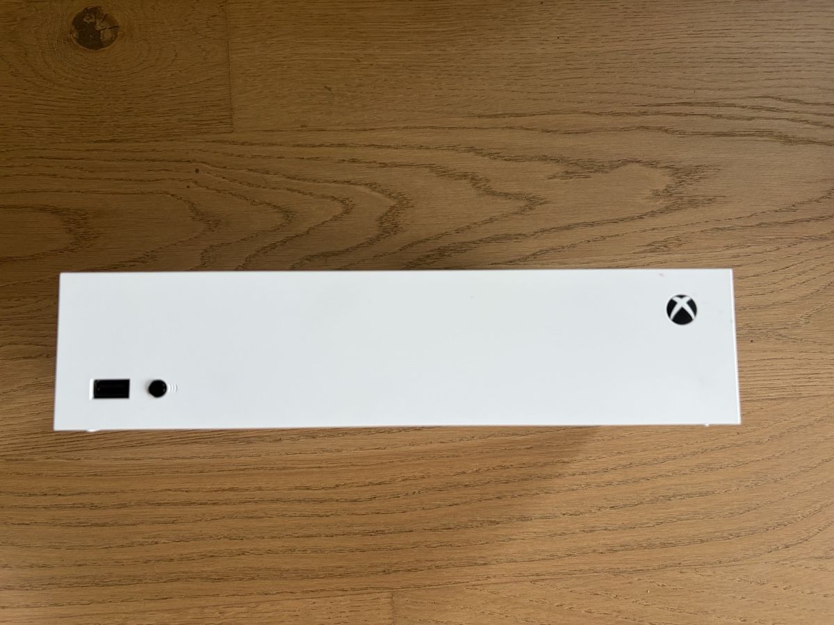 Microsoft Consoles: Xbox Series S avec manette – D'occasion à Lengnau BE par User183719 2