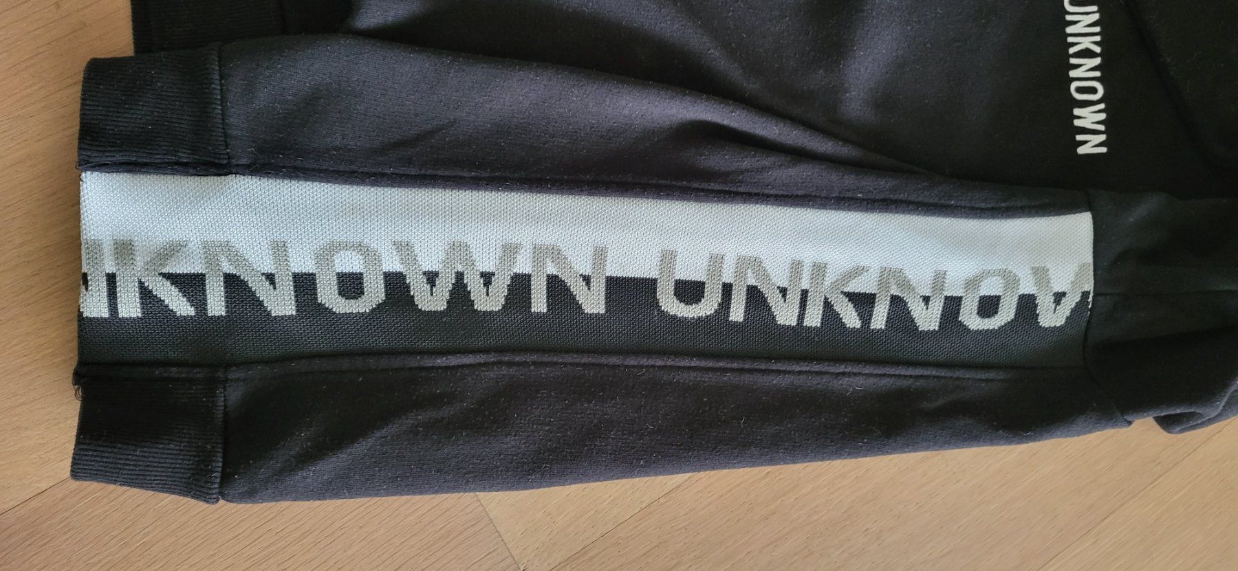 Pulls et sweat-shirts: Pullover – D'occasion à Amlikon-Bissegg par Schnuefeli4 1