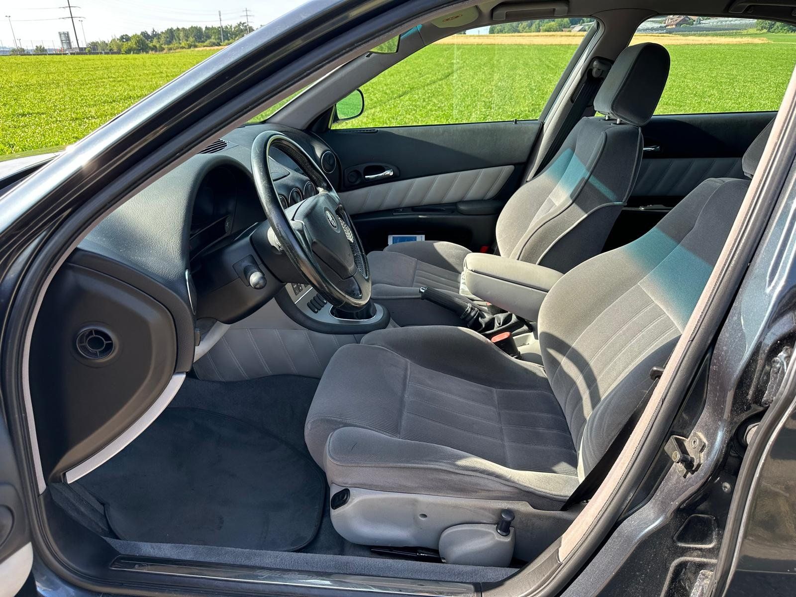 Alfa Romeo Automobili: ALFA ROMEO 2.0 TS – Usato da Hünenberg venduto da Auto-Klinik01 4