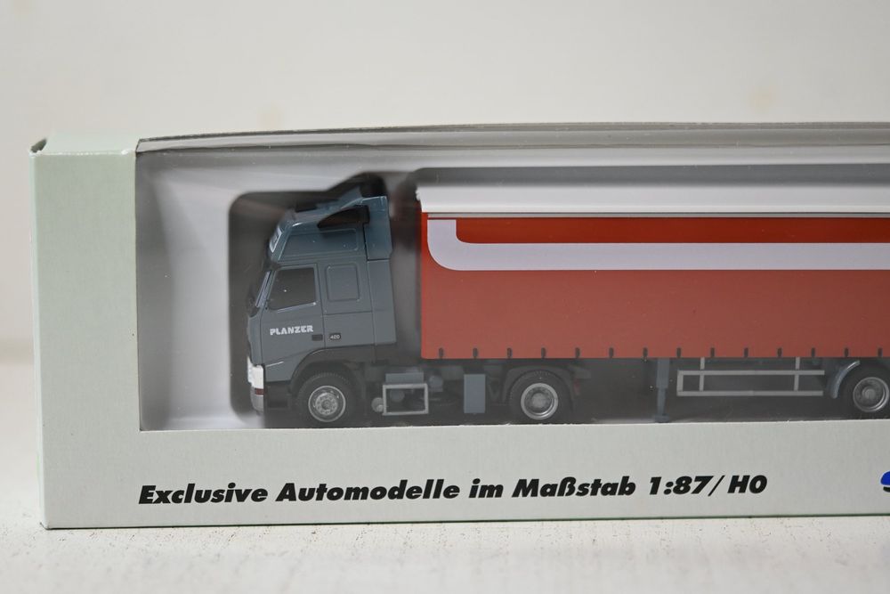 Camion Semi-remorque MAN Frigorifique Blom Transport - Échelle HO 1:87 - AWM - État Comme Neuf