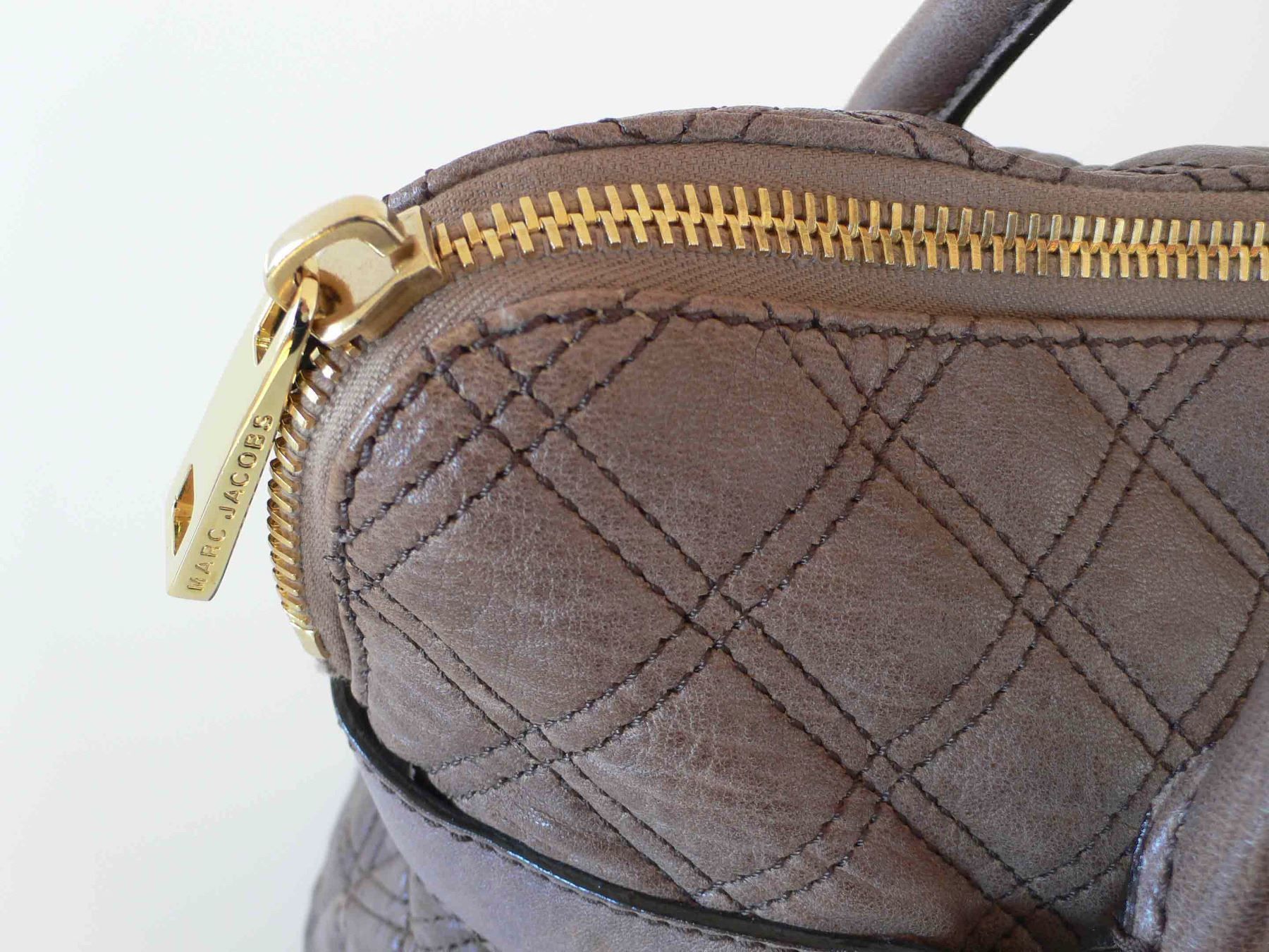 Marc Jacobs Borse da donna: Seltene Marc Jacobs Handtasche in Stepp-Optik neuwertig – Nuovo (secondo la descrizione) da Zürich venduto da dulceamargo 2